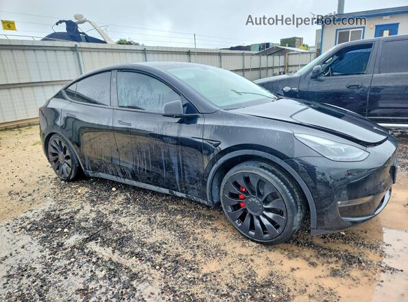 7SAYGDEF0PF958265 2023 TESLA MODEL Черный Передняя правая четверть