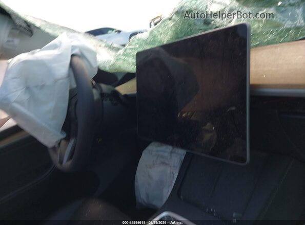 7SAYGDEF3RA311889 2024 TESLA MODEL Y Green Widok tylnych siedzeń