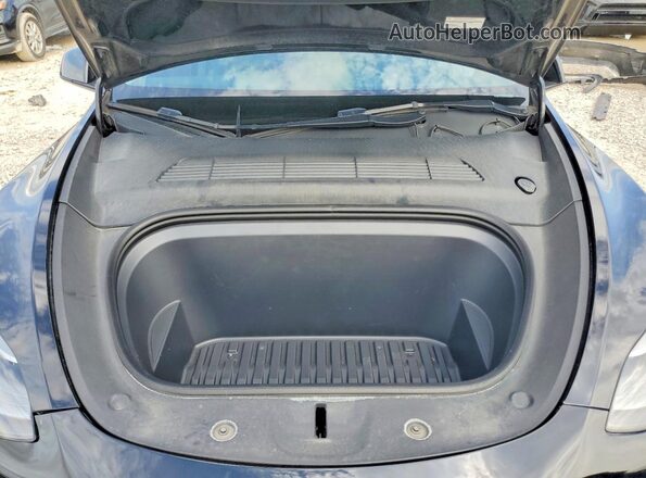 7SAYGDEF4NF454587 2022 TESLA MODEL Black Vista del compartimento del motor