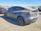 2022 Tesla Model Y Silver vin: 7SAYGDEF5NF564967