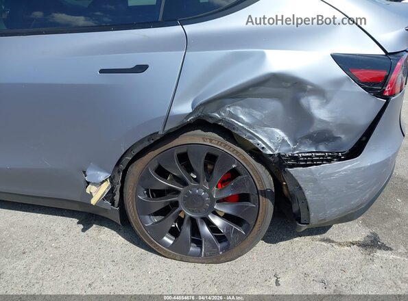 7SAYGDEF5PF774634 2023 TESLA MODEL Y Серый Вид спереди