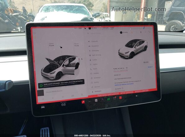 7SAYGDEF5RF049442 2024 TESLA MODEL Y White უკანა სავარძლების ხედი