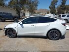 2024 Tesla Model Y Performance Dual Motor All-wheel Drive White vin: 7SAYGDEF5RF049442