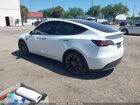 2022 Tesla Model Y Performance Dual Motor All-wheel Drive White vin: 7SAYGDEF6NF469494
