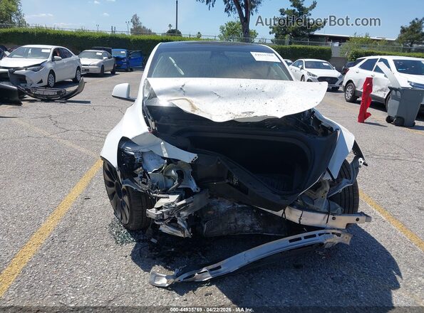7SAYGDEFXNF487559 2022 TESLA MODEL Y White ხელსაწყოთა პანელის ხედი