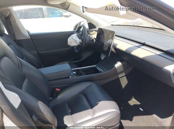 7SAYGDEFXNF487559 2022 TESLA MODEL Y White წინა სალონის ხედი