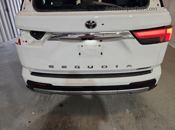 7SVAAABA3TX079016 2026 TOYOTA LIMITED White 