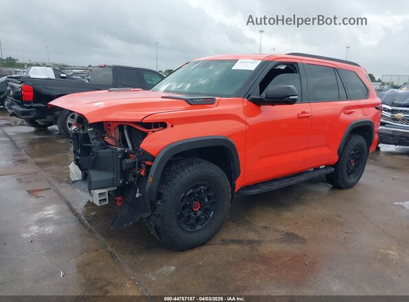 7SVAAABA5PX020264 2023 TOYOTA SEQUOIA Orange Vista tres cuartos delantera izquierda