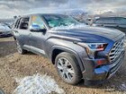 2025 Toyota Sequoia Capstone Gray vin: 7SVAAABA7SX071225