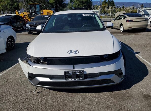 7YAKM4DA0SY035237 2025 HYUNDAI IONIQ Белый Вид спереди