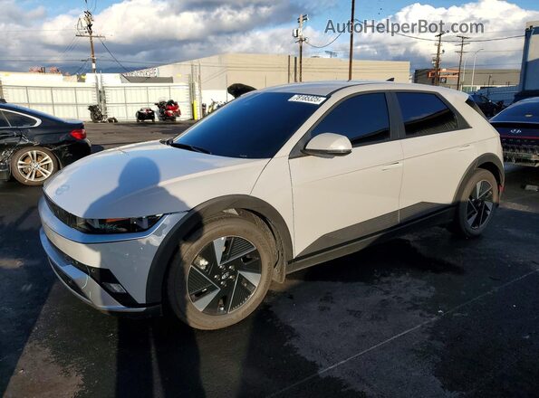 7YAKN4DA2TY048439 2026 HYUNDAI IONIQ Серый Передняя левая четверть