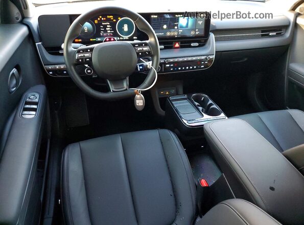 7YAKN4DA2TY048439 2026 HYUNDAI IONIQ Серый Вид панели приборов