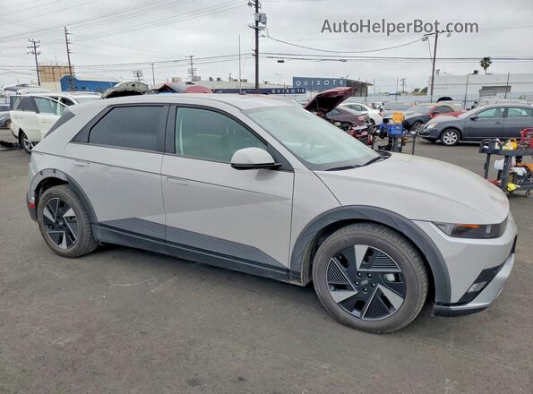 7YAKNDDC9TY049654 2026 HYUNDAI IONIQ Серый Передняя правая четверть