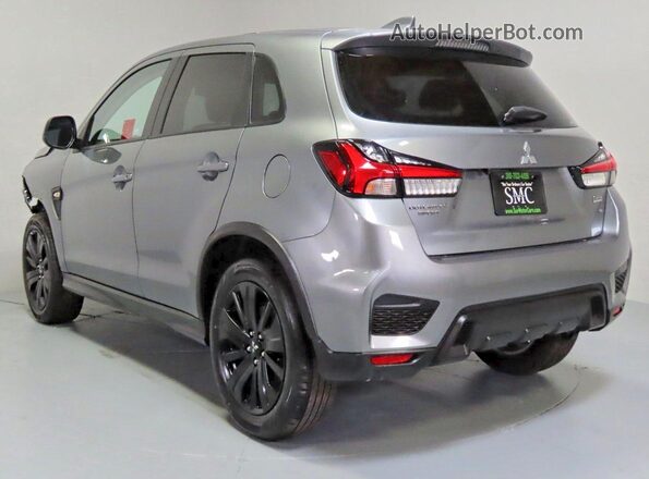 JA4ARUAU5SU003081 2025 MITSUBISHI OUTLANDER Серебряный Вид спереди