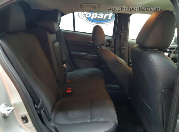 JA4ATWAA8TZ005446 2026 MITSUBISHI ECLIPSE Silver Widok komory silnika