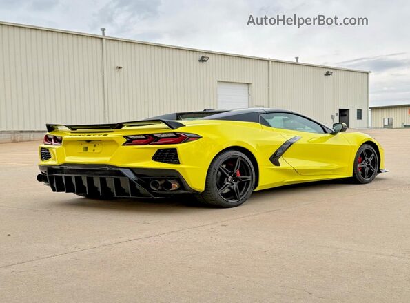 1G1YA3D44R5102702 2024 CHEVROLET CORVETTE Желтый Передняя правая четверть