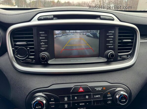 5XYPGDA31JG402759 2018 KIA SORENTO Красный Вид наклейки с VIN-кодом