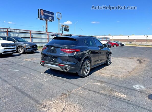 ZASFAKPN8J7B82924 2018 ALFA ROMEO STELVIO Черный Вид спереди