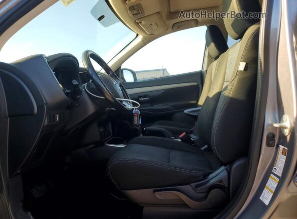JA4AD3A32HZ052301 2017 MITSUBISHI OUTLANDER Серый Вид панели приборов