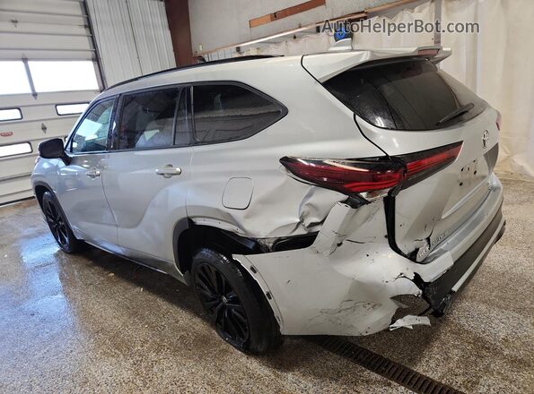 5TDKDRBH4SS577635 2025 TOYOTA HIGHLANDER Серебряный Панорамный вид салона 360°