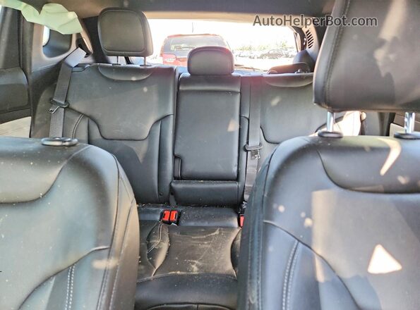 3C4NJDCN7TT220812 2026 JEEP COMPASS Черный Вид задней части салона