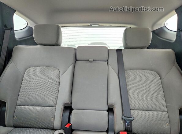 5XYZT3LB3HG433430 2017 HYUNDAI SANTA FE Серебряный Вид задней части салона