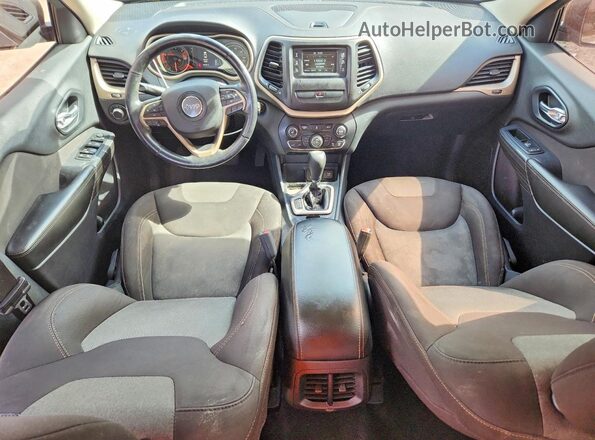 1C4PJLAB0GW362463 2022 JEEP CHEROKEE Silver Widok zestawu wskaźników