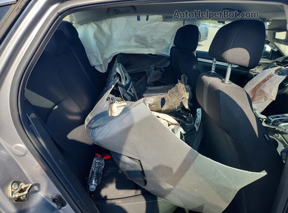 19XFC2F56GE038088 2016 HONDA CIVIC Серебряный Вид задней части салона
