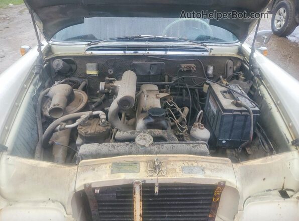 190DC041139D 1963 MERCEDES-BENZ 190 White Widok komory silnika