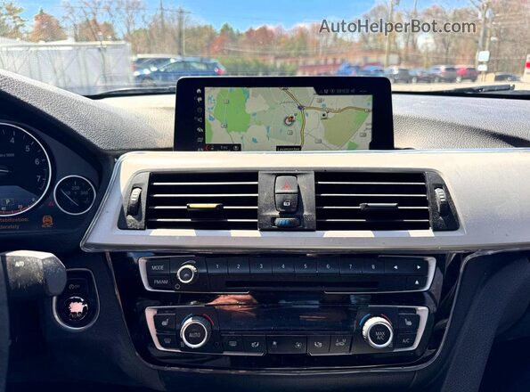 WBA8E5G54JNU47029 2018 BMW OTHER Синий Вид задней части салона