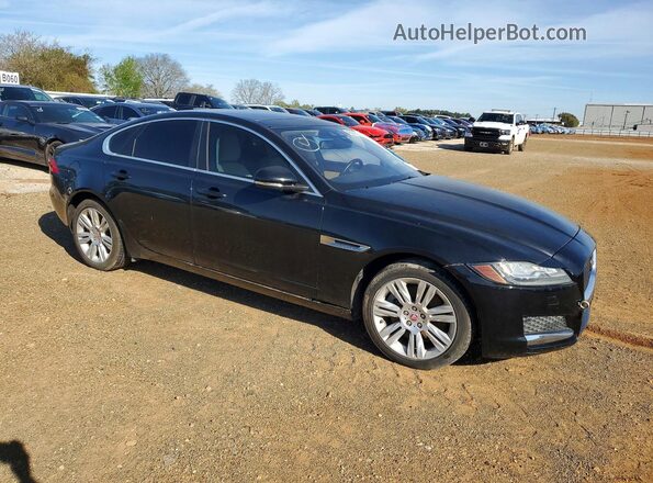 SAJBD4BV9HCY27777 2017 JAGUAR XF Черный Вид спереди