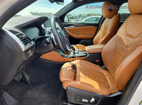 5UX2V1C03M9H38079 2021 BMW X4 Белый Вид панели приборов
