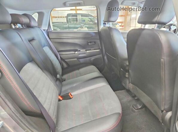JA4ARUAU2SU006956 2025 MITSUBISHI OUTLANDER Серый Вид подкапотного пространства