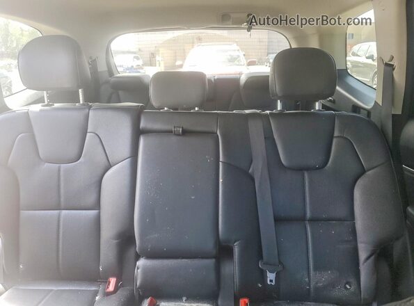 5XYP34HC4MG098607 2021 KIA TELLURIDE Black Rear interior view