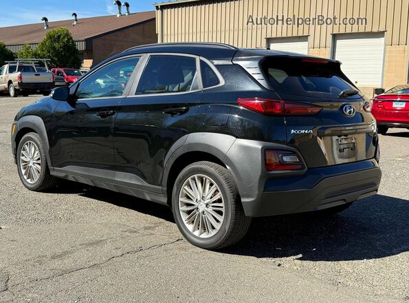 KM8K2CAA0JU131639 2018 HYUNDAI KONA Черный Задняя правая четверть