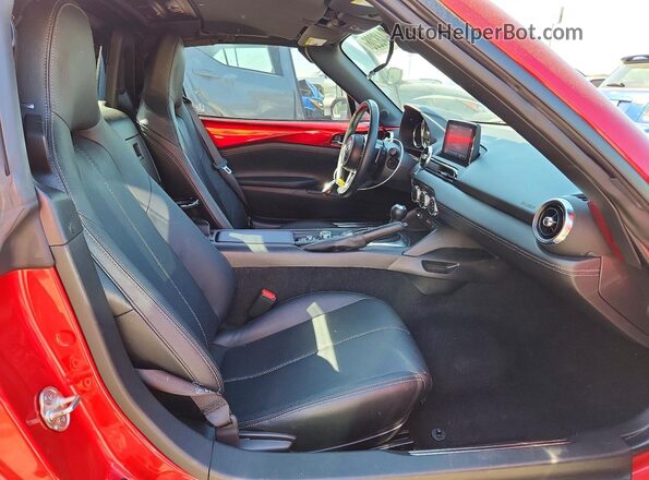JM1NDAM73P0552108 2023 MAZDA MX-5 Красный Вид задней части салона