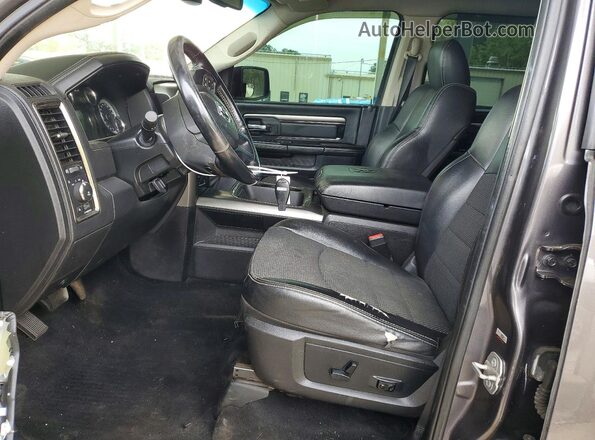 1C6RR7MT2GS349841 2016 RAM 1500 Gray Vista del salpicadero