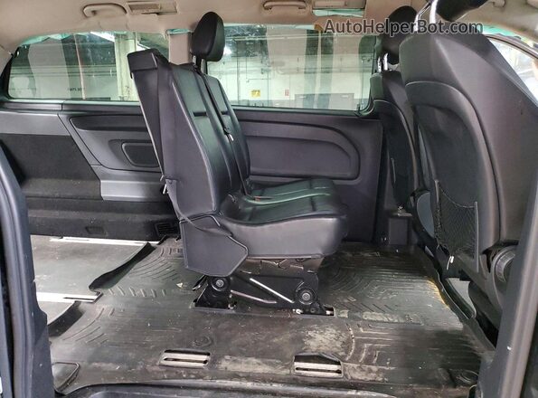 WD4PG2EEXJ3403600 2018 MERCEDES-BENZ METRIS Black Vista del compartimento del motor