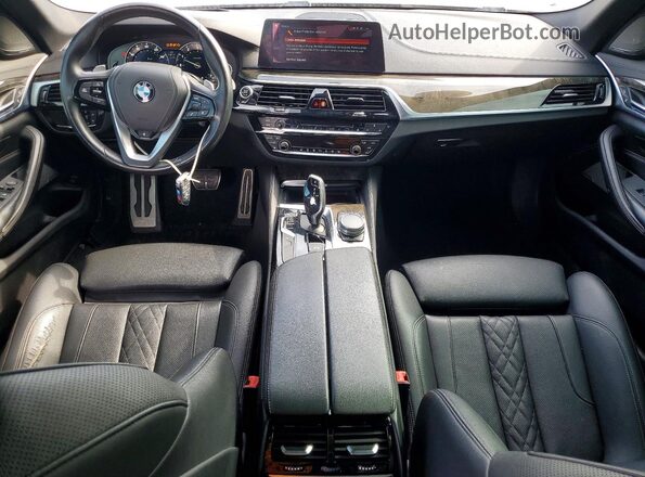 WBAJB9C5XJB286100 2018 BMW M5 Blue ხელსაწყოთა პანელის ხედი