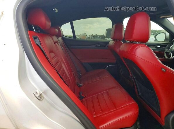ZASFAKNN8J7B92646 2018 ALFA ROMEO STELVIO Silver Widok komory silnika