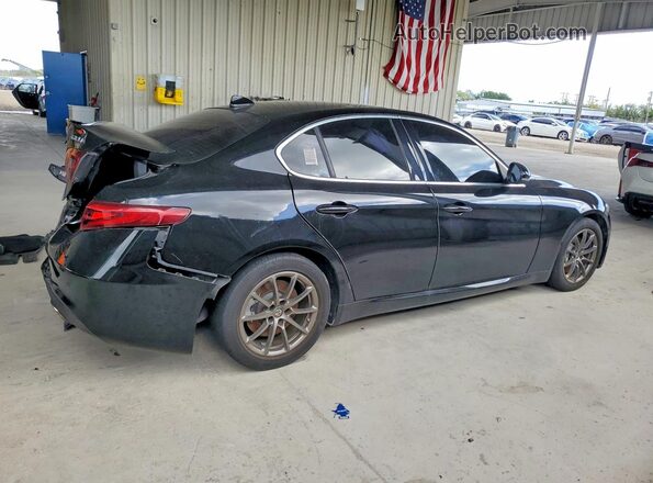 ZARFAEBN1J7593122 2018 ALFA ROMEO GIULIA Черный Передняя правая четверть