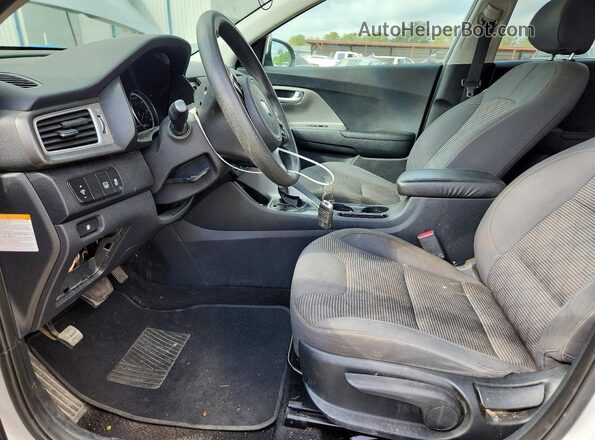 KNDCB3LC5K5217399 2019 KIA NIRO Серый Вид панели приборов