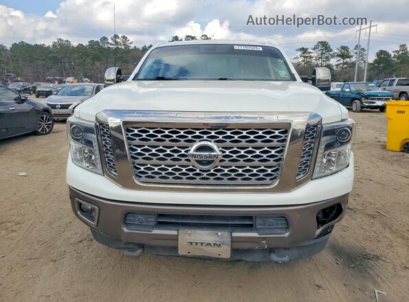 1N6BA1F28HN553155 2017 NISSAN TITAN White Widok z tyłu