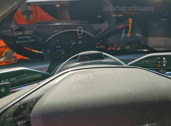 1GYKPVRL0RZ121340 2024 CADILLAC OTHER Красный Вид задних сидений
