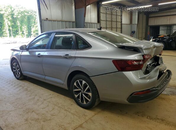 3VW5M7BU8RM090623 2024 VOLKSWAGEN JETTA Серебряный Задняя правая четверть