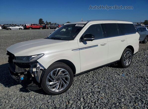 5LMJJ2LG0SEL03459 2025 LINCOLN NAVIGATOR Белый Передняя левая четверть