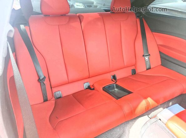 WBA2G1C36HV639320 2017 BMW MOTORRAD M240I Gray Widok wnętrza z tyłu