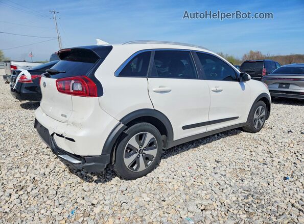KNDCC3LCXH5059969 2017 KIA NIRO Белый Передняя правая четверть