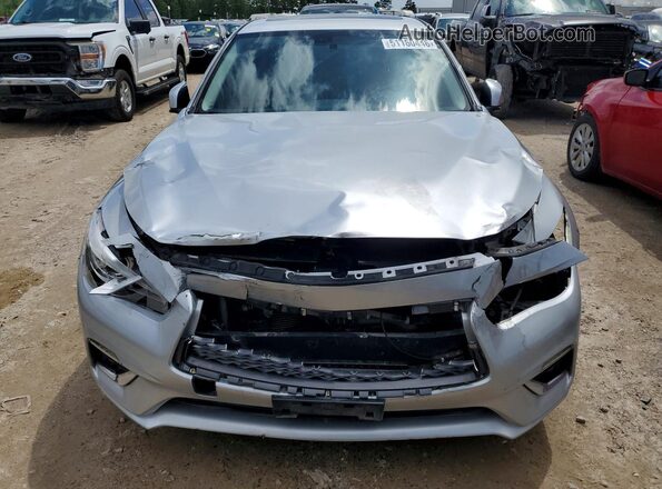 JN1EV7AP4JM352412 2018 INFINITI Q50 Серебряный Вид салона спереди