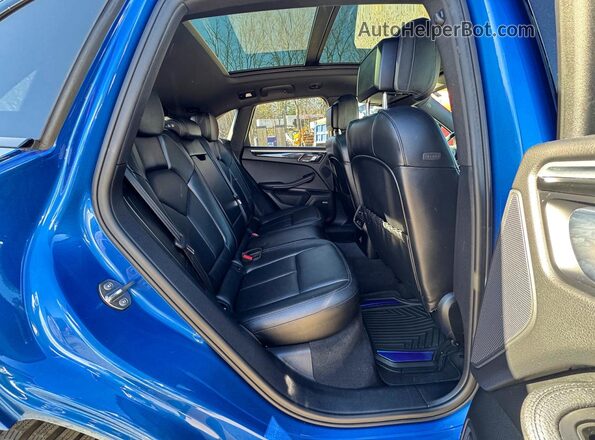 WP1AB2A50JLB34798 2018 PORSCHE MACAN Синий Вид салона спереди
